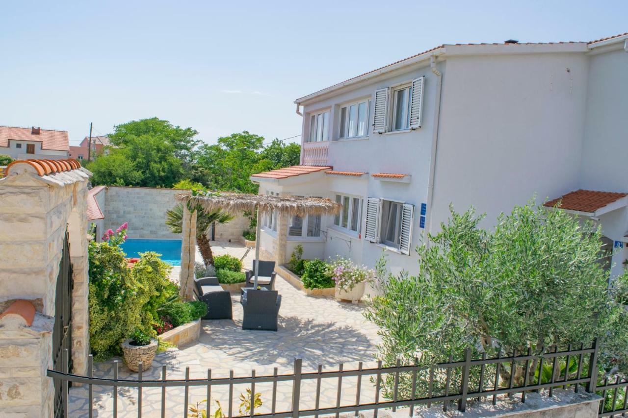 Apartments Solta Gornje Selo Exterior photo
