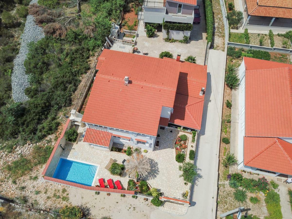 Apartments Solta Gornje Selo Exterior photo