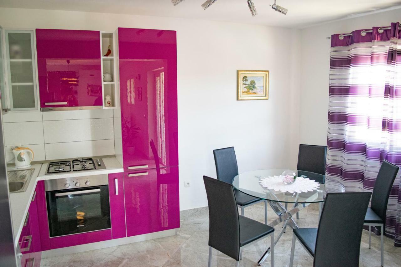 Apartments Solta Gornje Selo Exterior photo