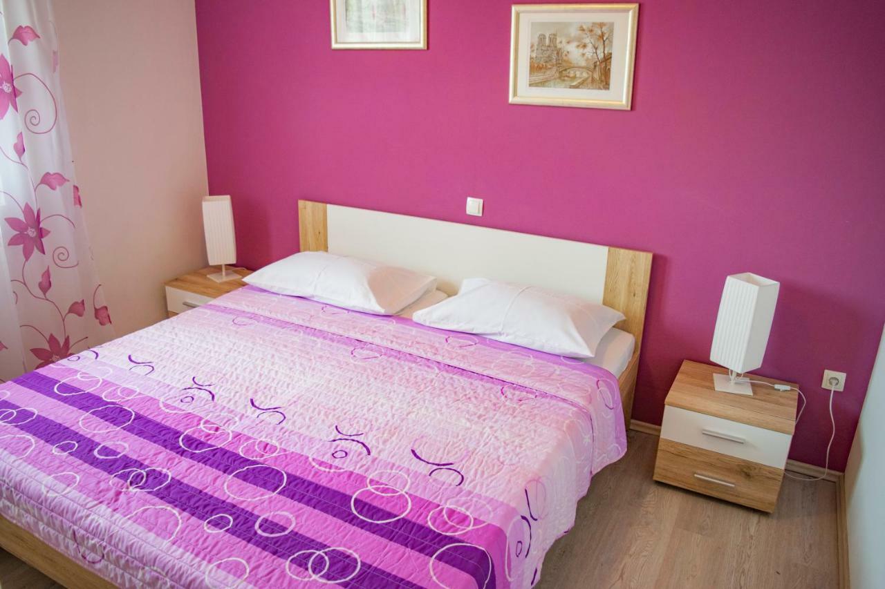 Apartments Solta Gornje Selo Exterior photo